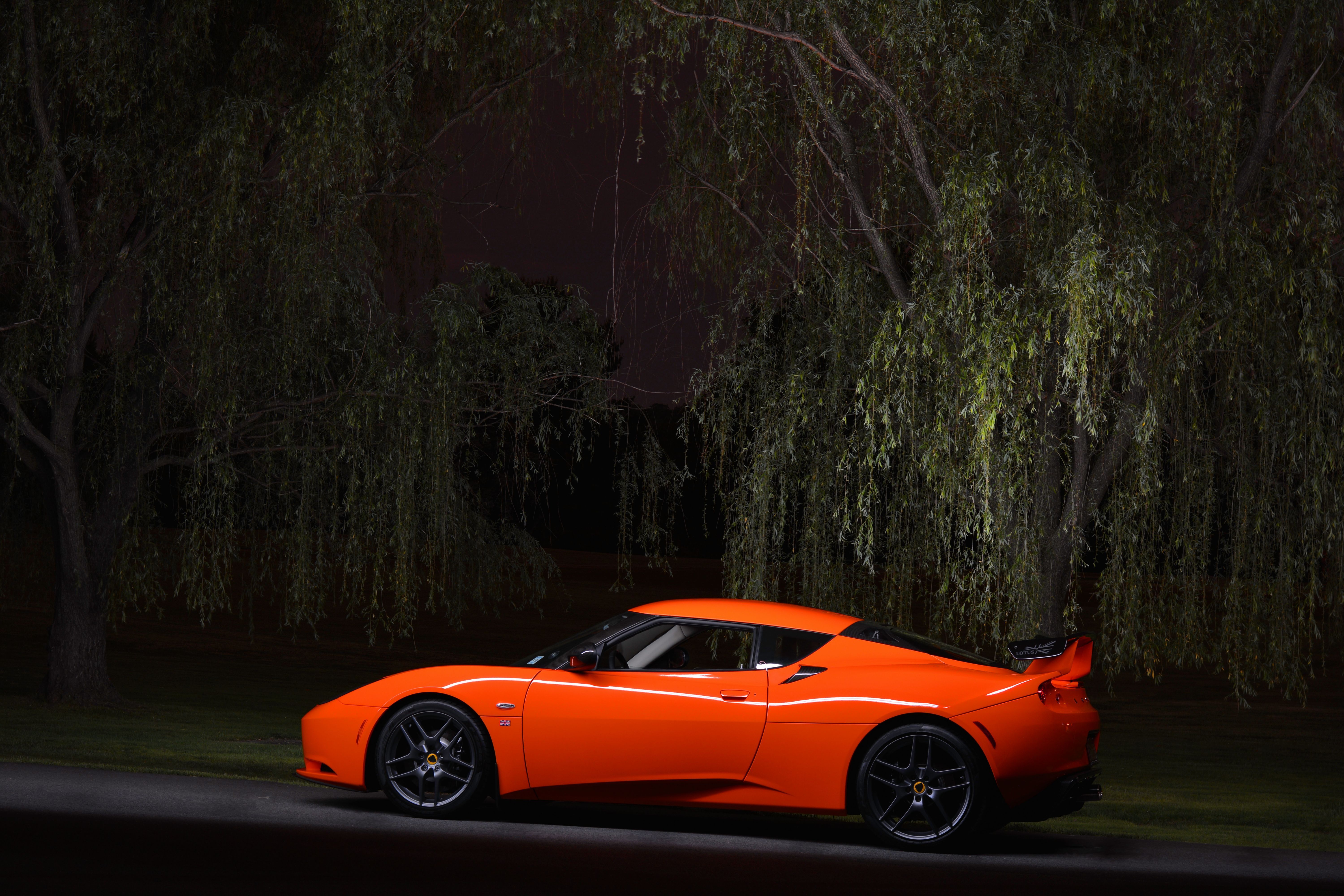 Lotus Evora at night